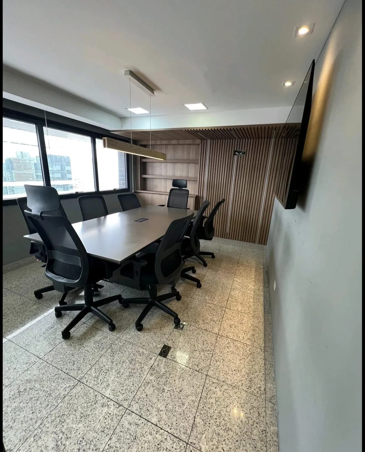 Cobertura comercial para locação ou venda, localizada no Bairro Batel, em Curitiba - PR — foto 1