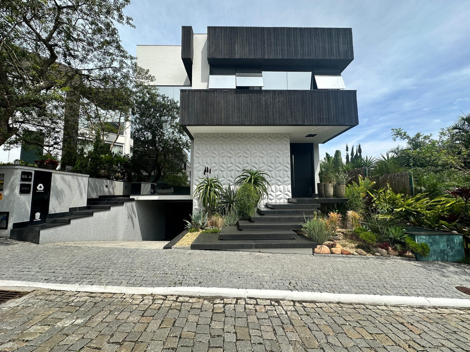 Casa à venda, Praia do Estaleiro, Balneário Camboriú, SC — foto 1