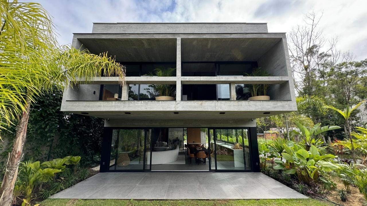 Casa à venda, Praia do Estaleiro, Balneário Camboriú, SC — foto 1