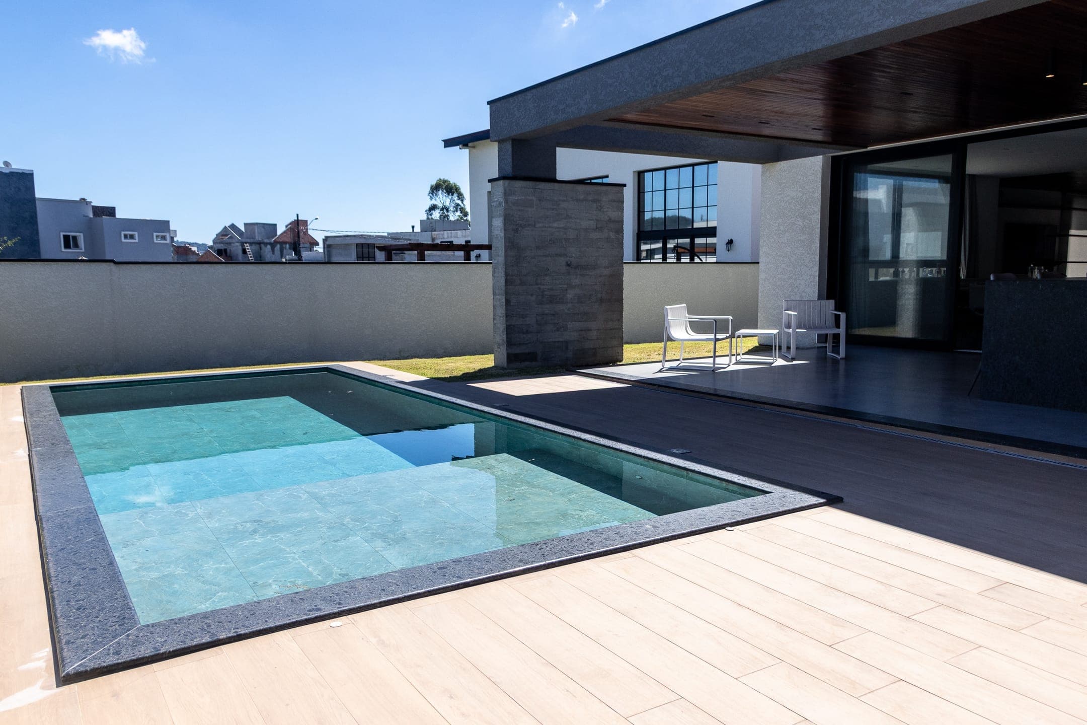 Casa Sintra | Sofisticação e Exclusividade em Balneário Camboriú - Condomínio Caledônia — foto 3