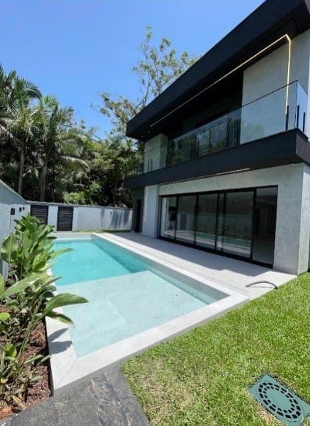 Casa à venda na Praia do Estaleiro, Balneário Camboriú, SC — foto 4